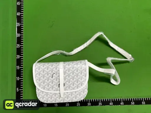 马鞍包白色