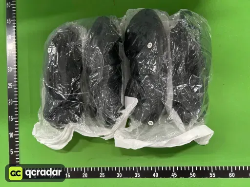 洞洞鞋 黑玛瑙
