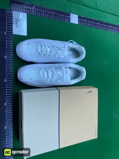 白色