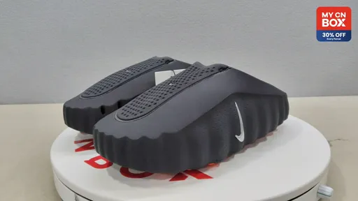 HQ4307-001 Black