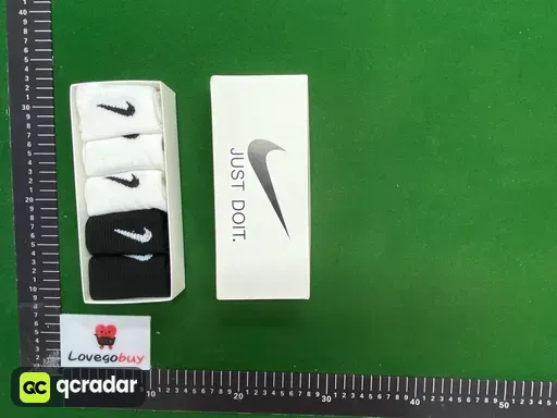 尺码:中筒袜
