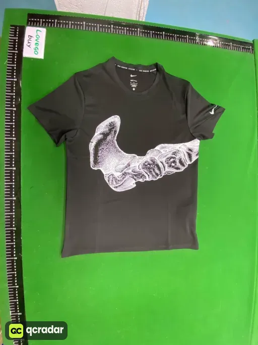 style: NK黑色短袖