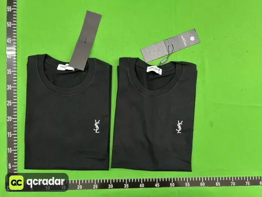 黑色衣服白小兰