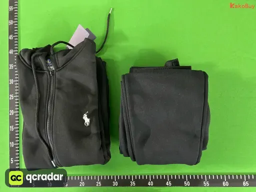 款式:黑色白拉链套装