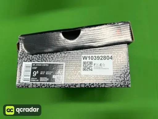 尺码:US9.5=UK8.5=EUR43=CM27.5