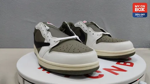 Military Green Reverse Swoosh DM7866-200
