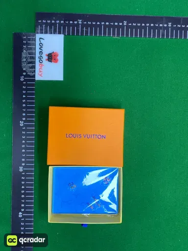 蓝色