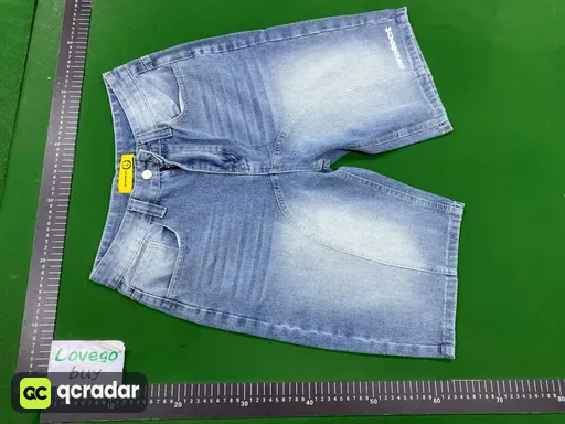 蓝色