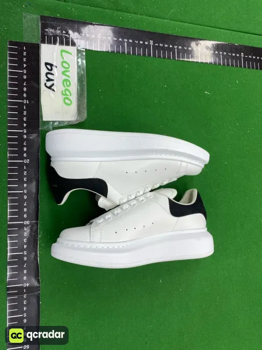Color Matching (Style): 黑绒尾