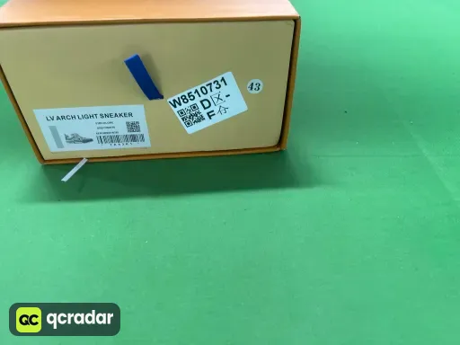 款式0:34 面包白灰