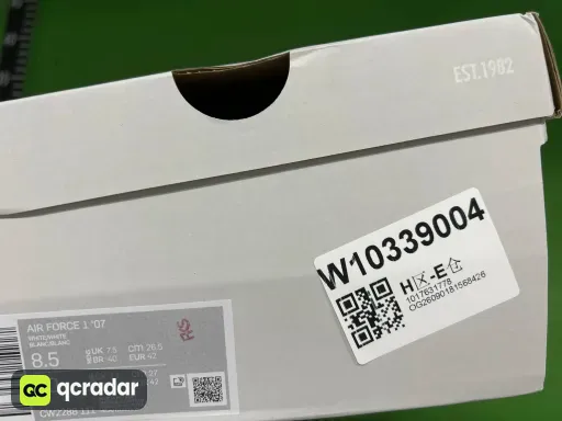 尺码:EU 42