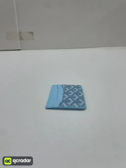 浅绿色