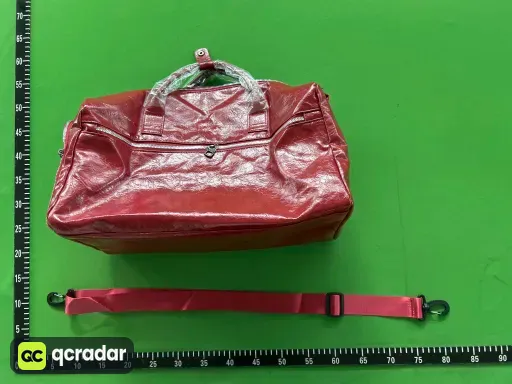 红色