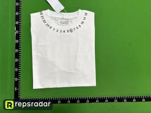 697白