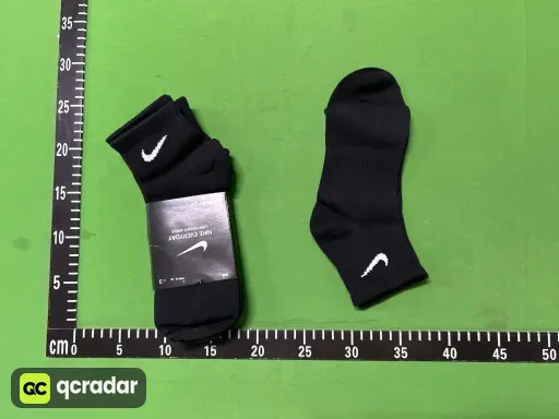 款式:a pair of black