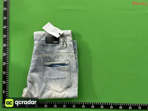 916