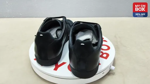 1897900 Pure Black