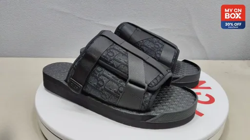 pure black
