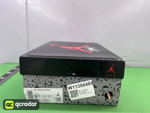 aj4-黑猫