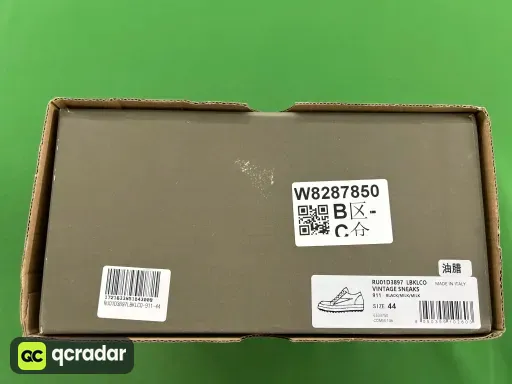 低帮万斯黑磨砂油蜡皮