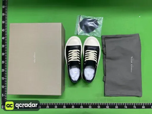 黑白皮面
