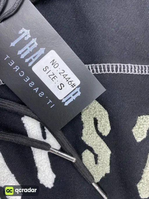 8841 black sweatshirt