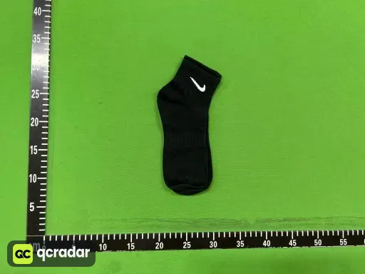 款式:a pair of black