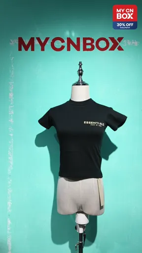 Black kids tee with short sleeves