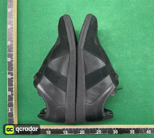 900 black