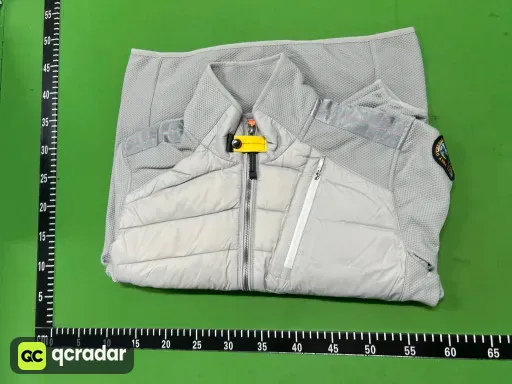 灰色(Grey)
