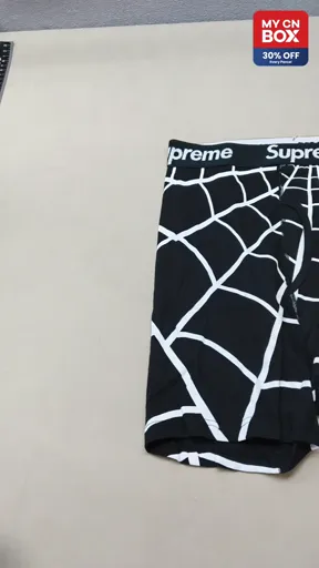 Spider Man Black Size: M
