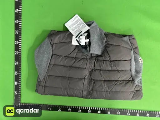 深灰(Dark Grey)
