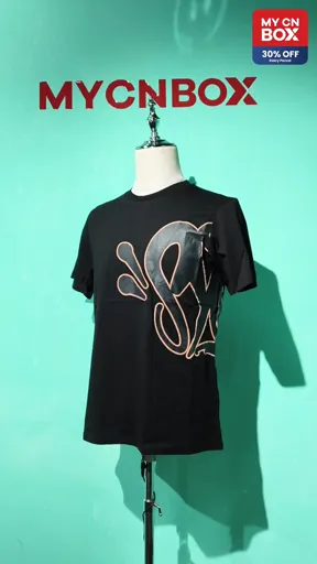 Black gold short sleeved shirt