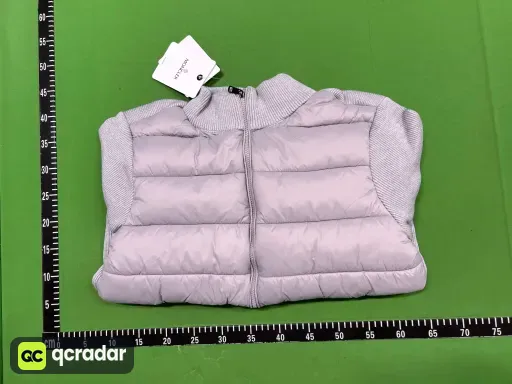 银灰色